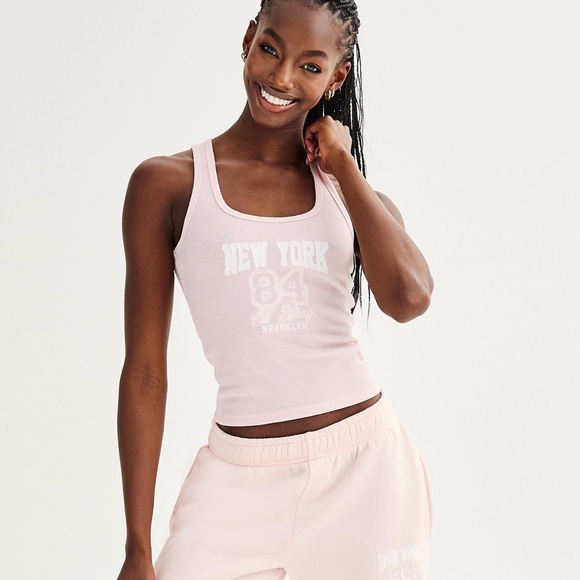 ‼️CLEARANCE SALE‼️Women’s Pink White Ribbed New York Collegiate Graphic Tank Top - Picture 4 of 11